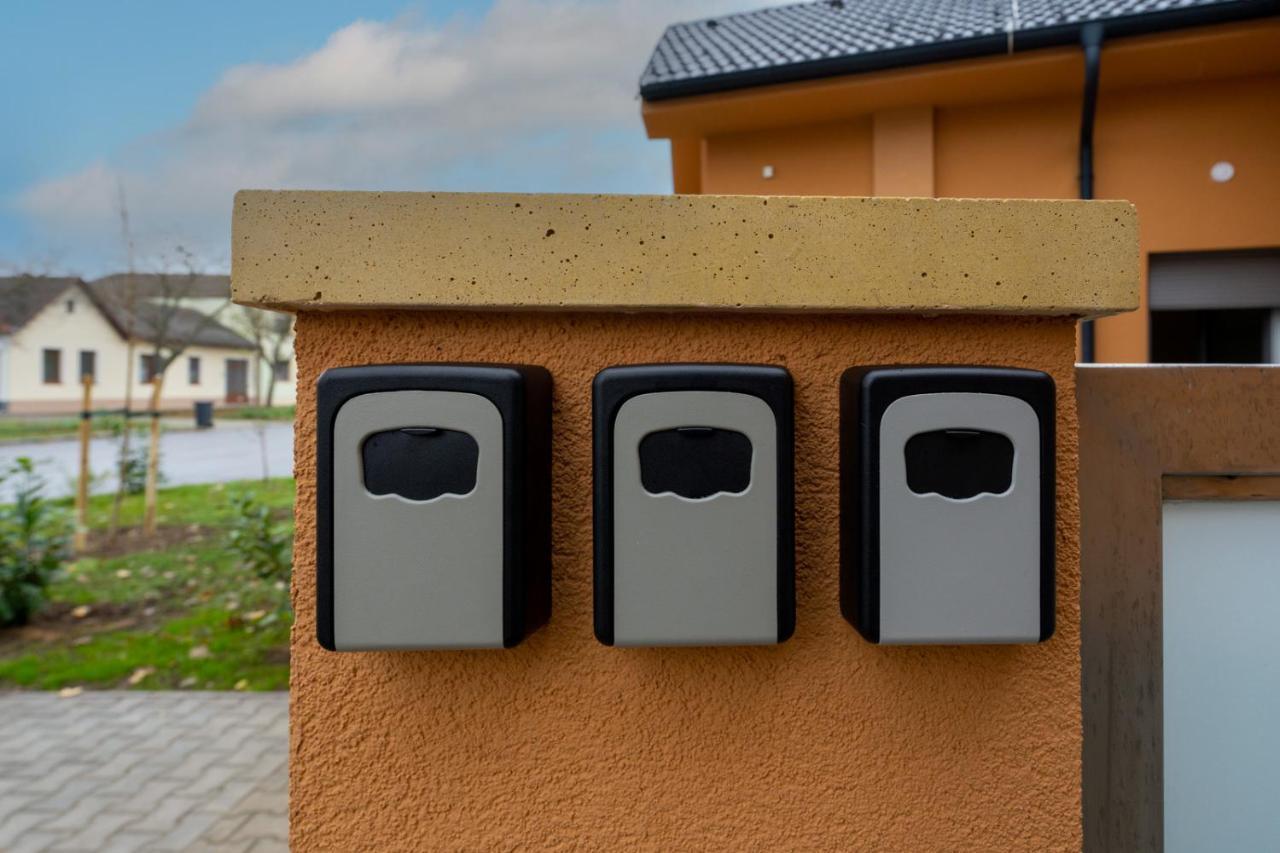 Pension Pannonia Parndorf Luaran gambar