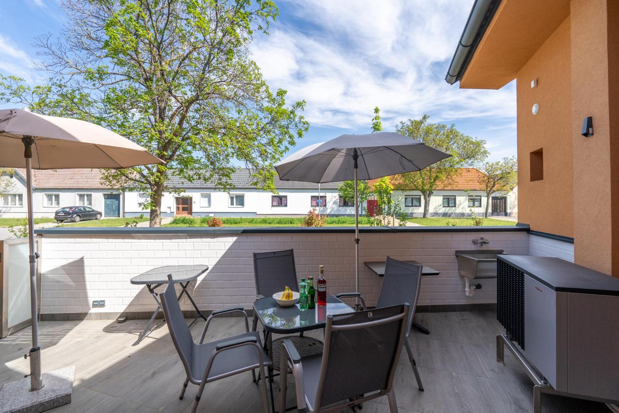Pension Pannonia Parndorf Luaran gambar