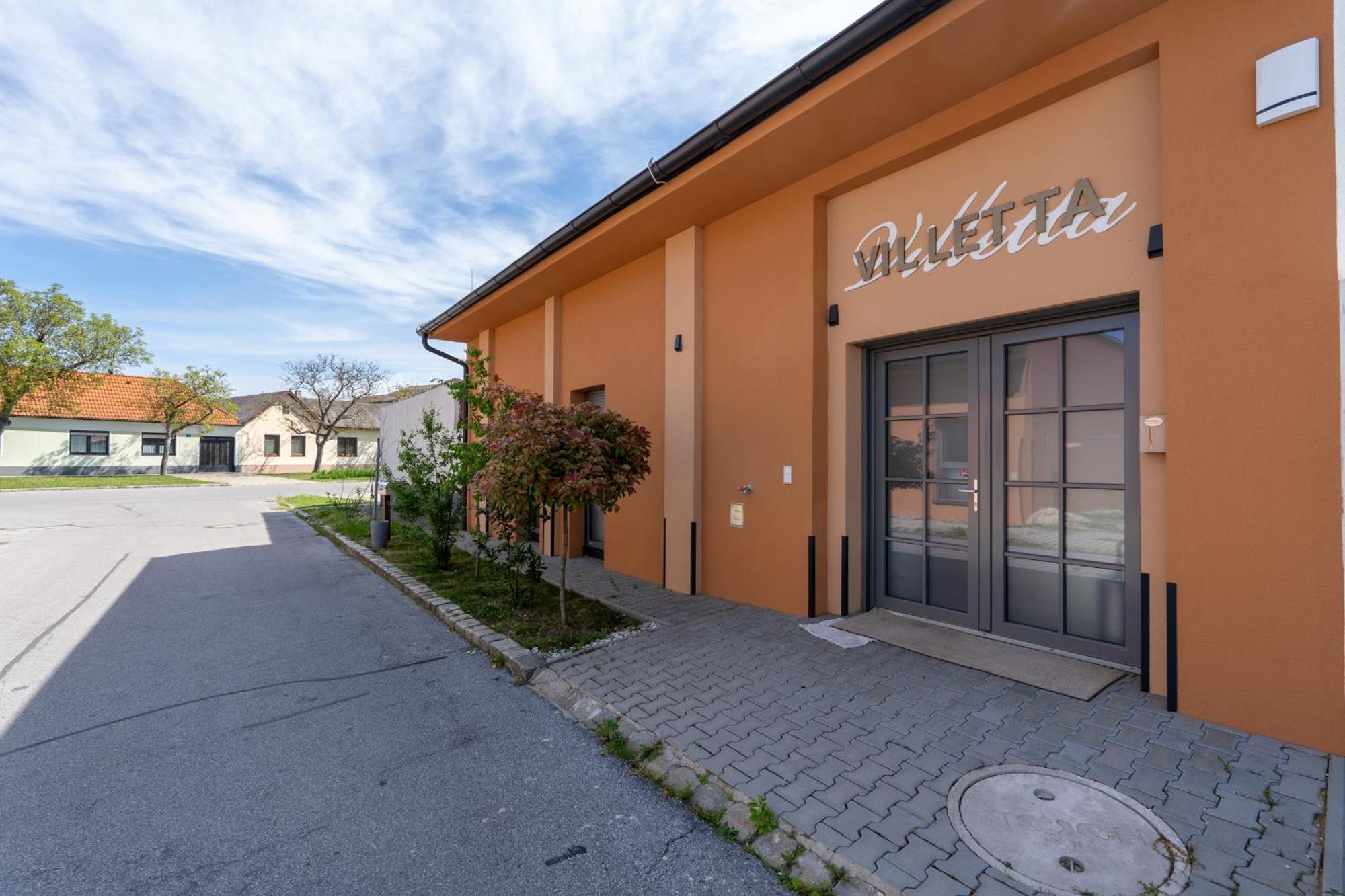 Pension Pannonia Parndorf Luaran gambar