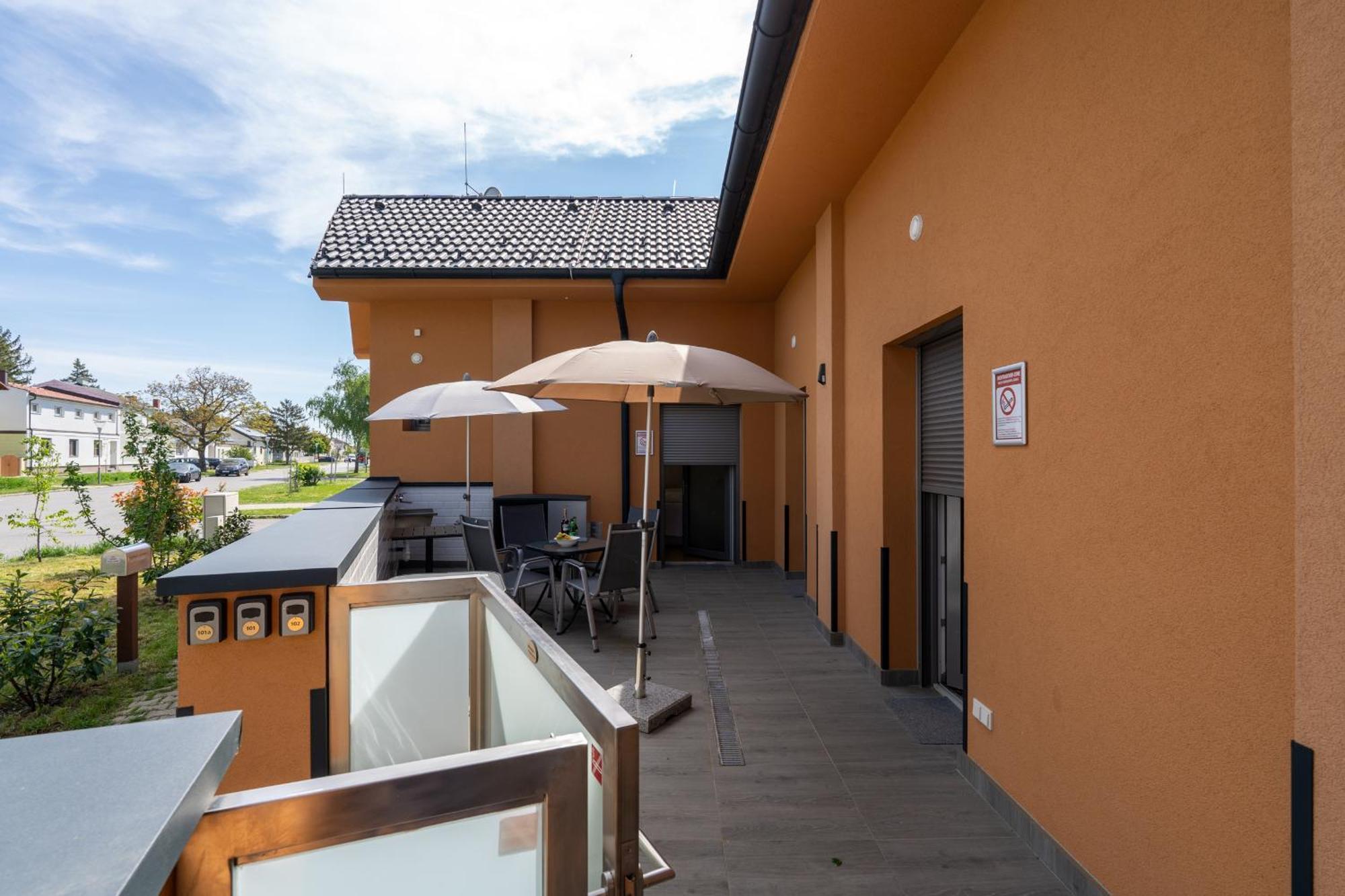 Pension Pannonia Parndorf Luaran gambar