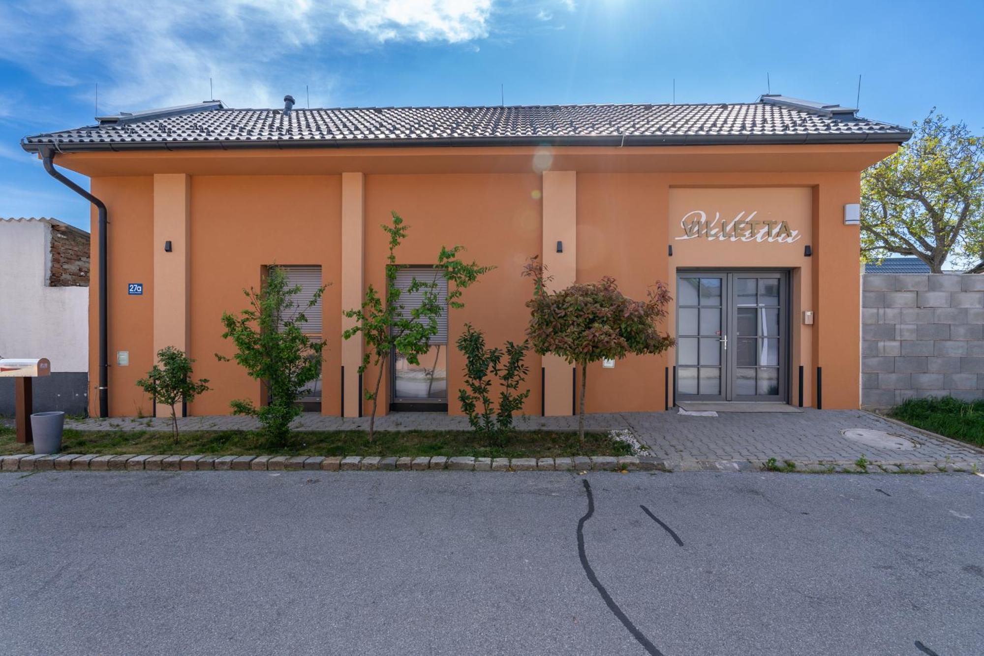 Pension Pannonia Parndorf Luaran gambar