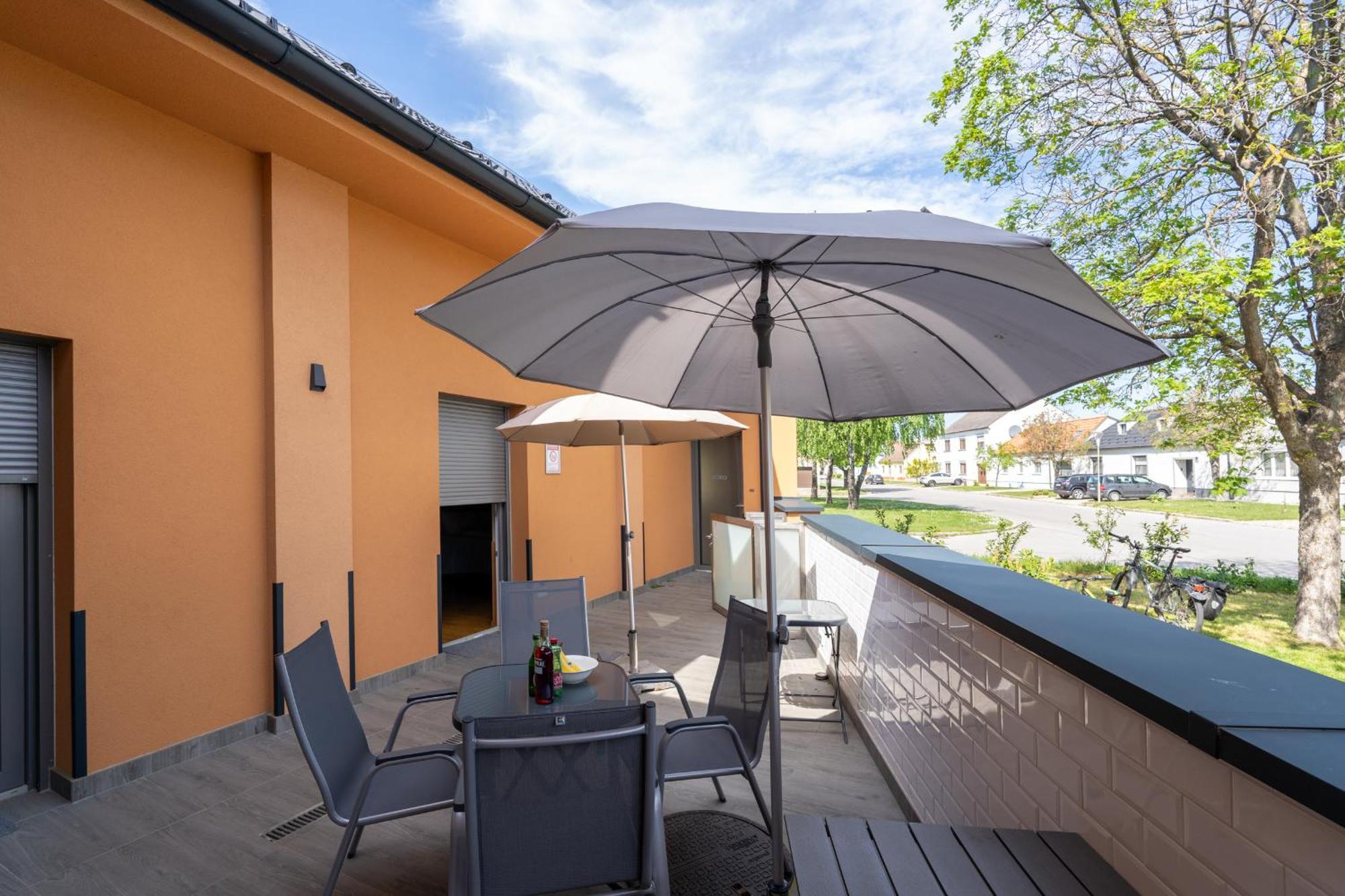 Pension Pannonia Parndorf Luaran gambar